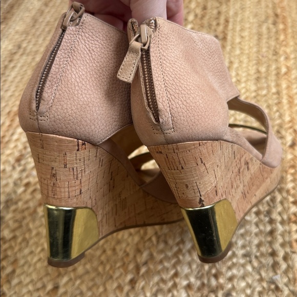 Cole Haan 10B Cross Strap Nude Gold Cork Wedge Heels - Picture 4 of 6